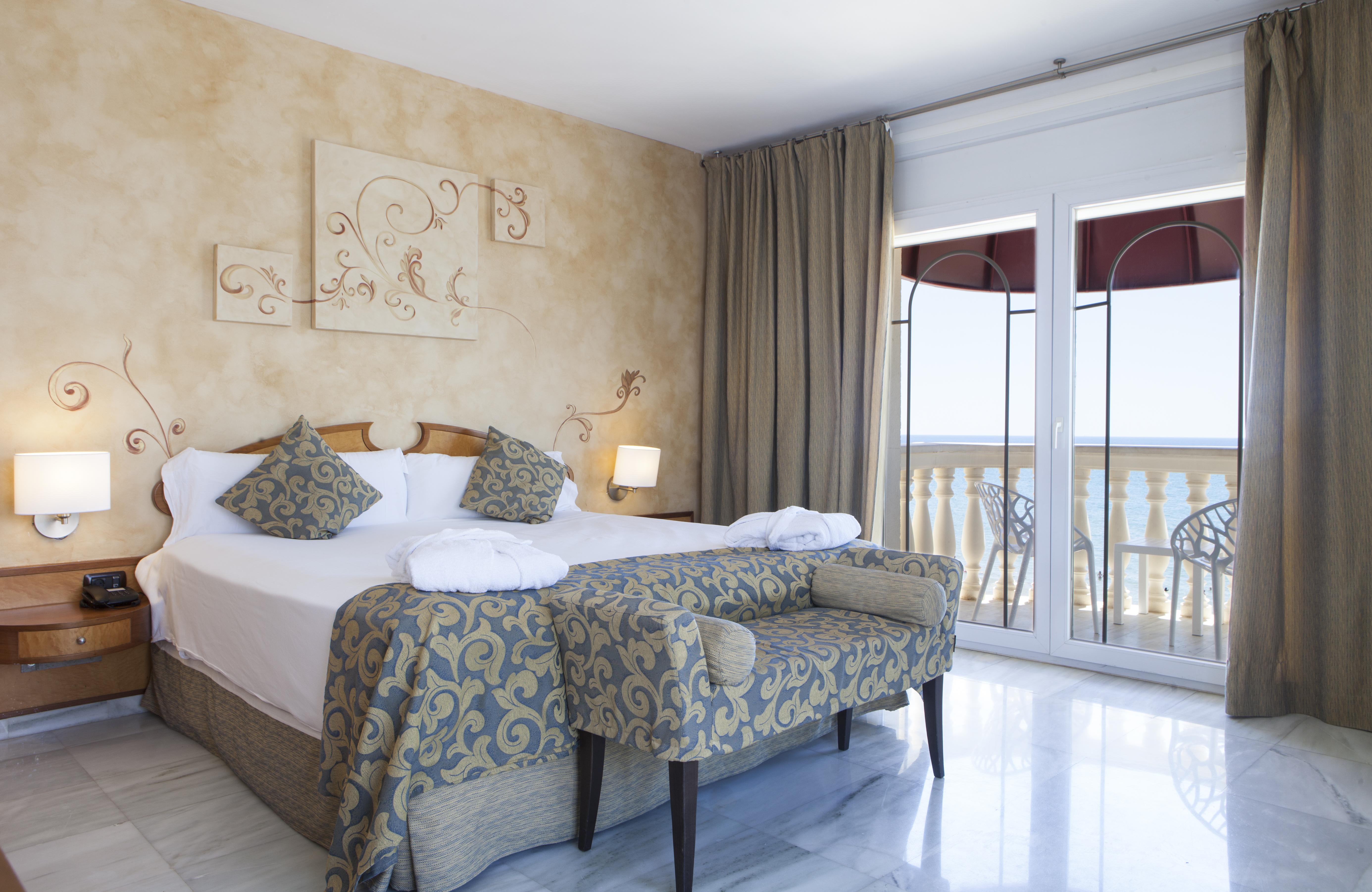 Urh Sitges Playa Hotel Ngoại thất bức ảnh