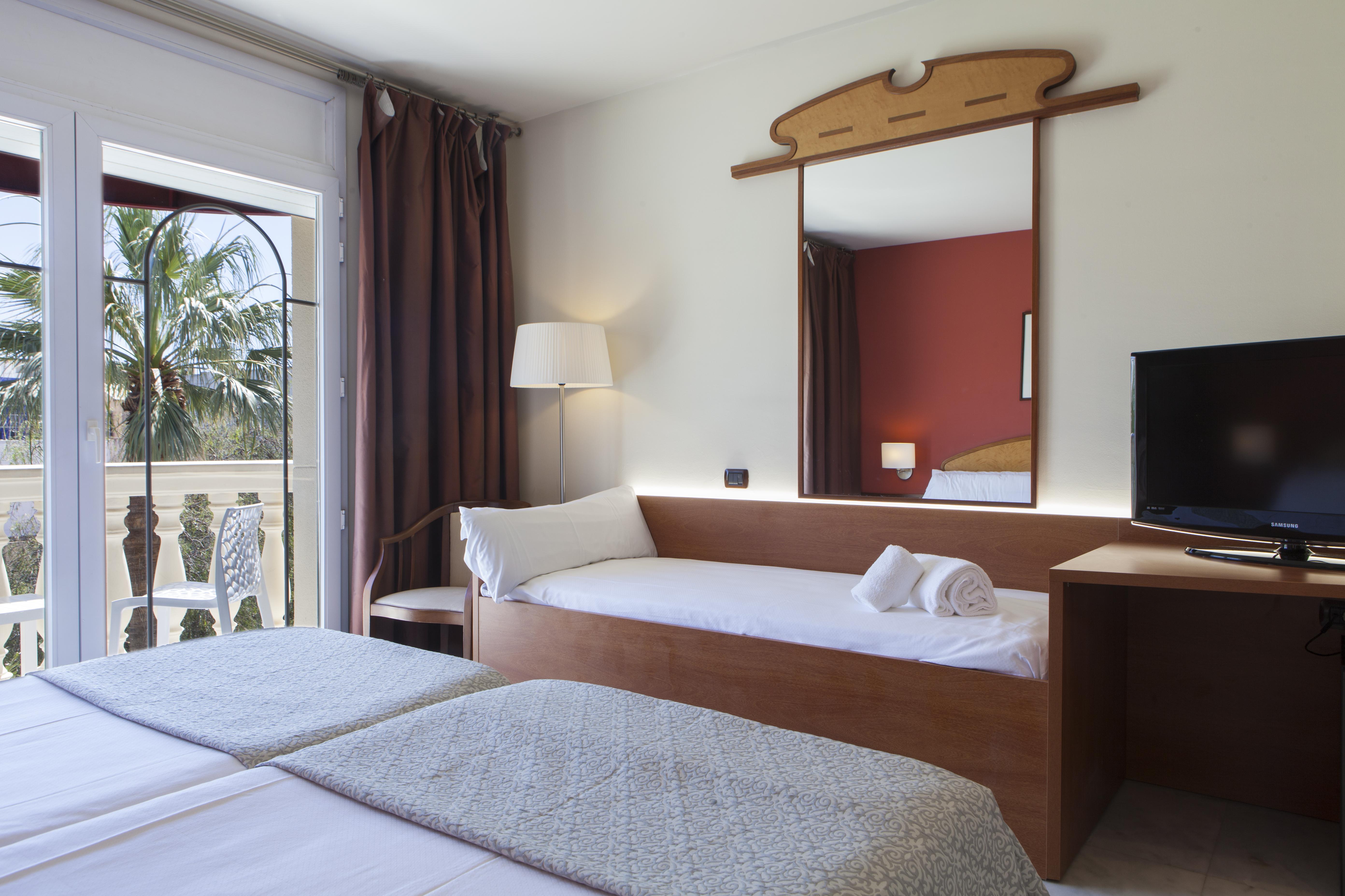 Urh Sitges Playa Hotel Ngoại thất bức ảnh